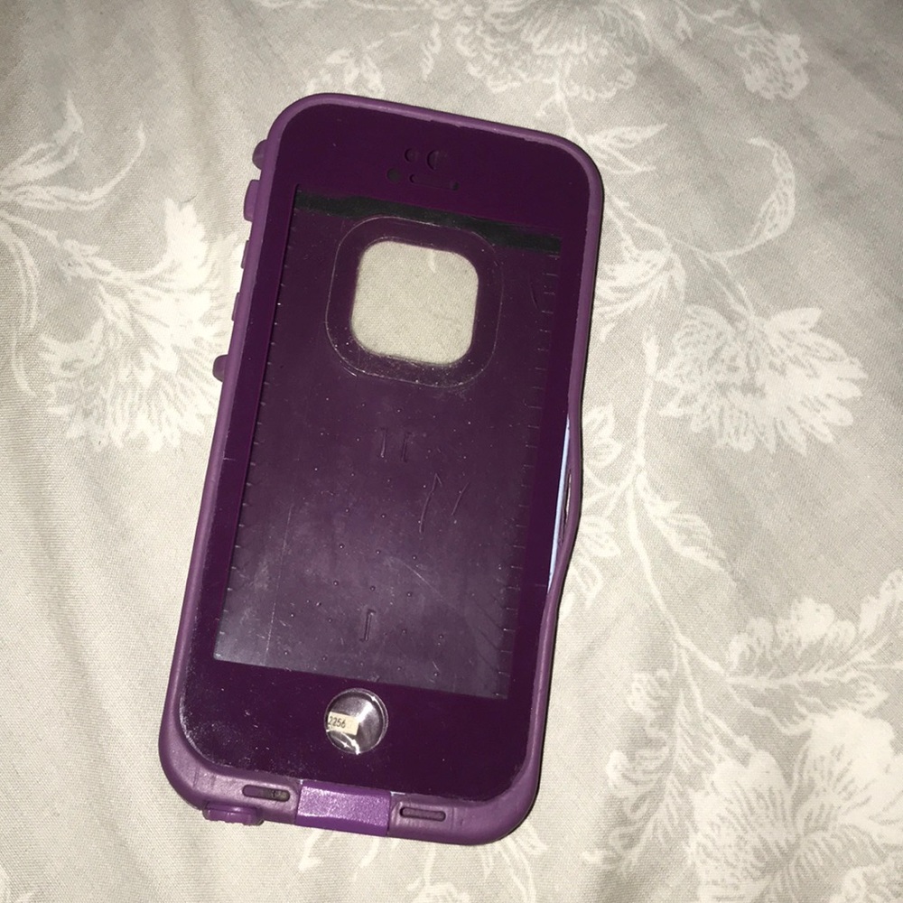5/5s purple life proof case